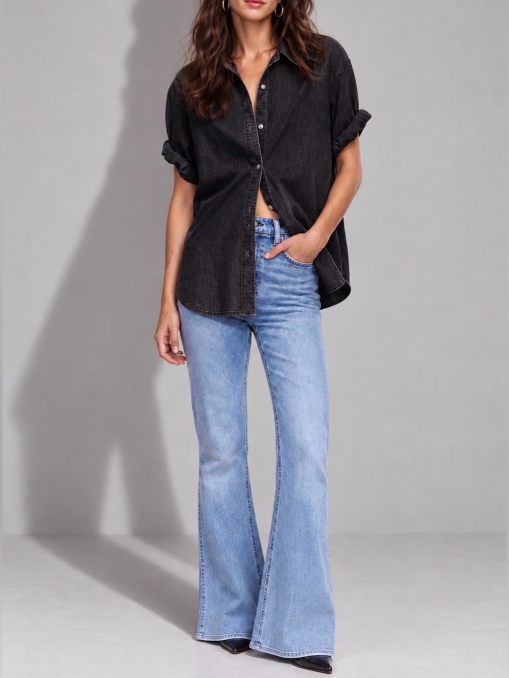 Aritzia DENIM FORUM The Twiggy High Rise Flare Jeans Size 24